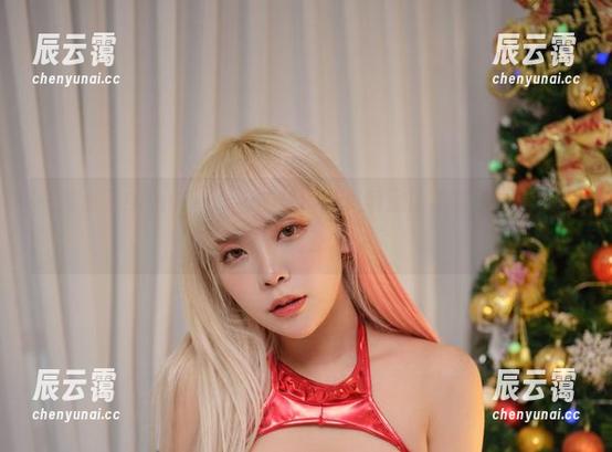 一泡水，Dami(퀸다미)的泳池写真瞬间让你忘了烦恼，下载此处。