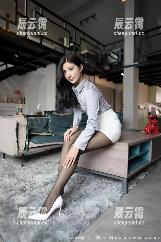 Feilin嗲囡囡-施忆佳KITTY Feilin嗲囡囡 - 最新毛衣写真:施忆佳KITTY来了一波“毛衣魅力大赛”!