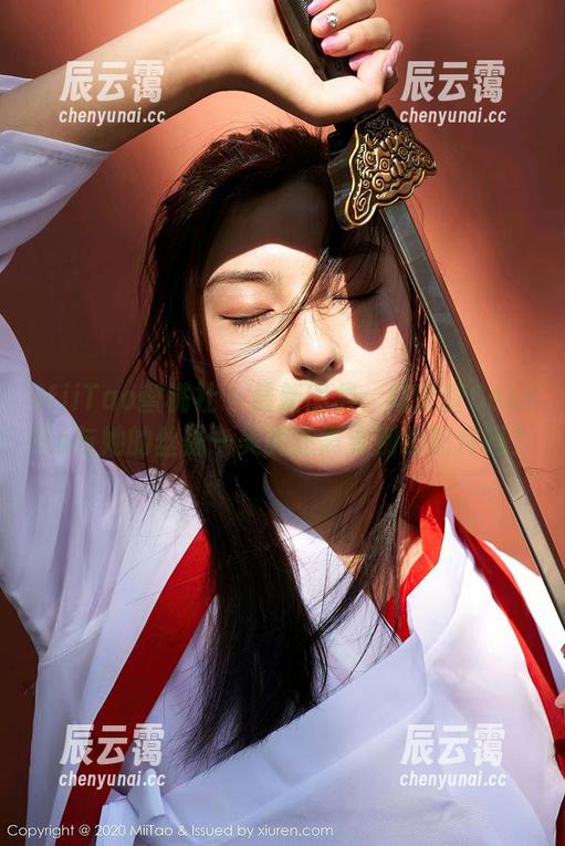 MiiTao蜜桃社 - 最新图集：陆萱萱Cecilia与她的丝袜—美腿还需要别的配件吗？