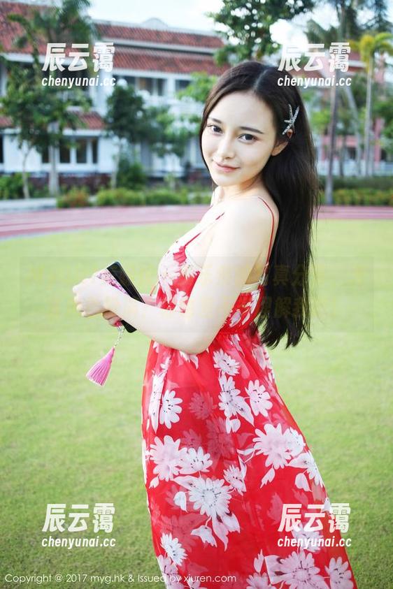 MyGirl美媛馆 - 黄乐然的写真分享，天台角色扮演？你也差不多理解我吧！