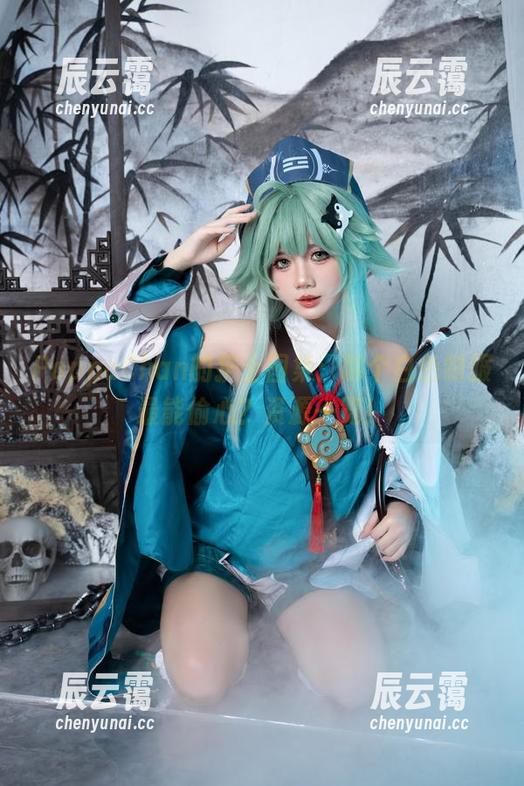 PoppaChan的护士图集：哪个白色制服最能偷心？资源一览！