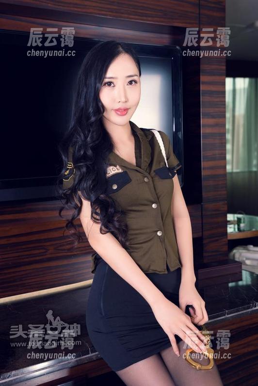 TouTiao头条女神 - 说好的水手服写真，曲佑熙却藏了太多小心思
