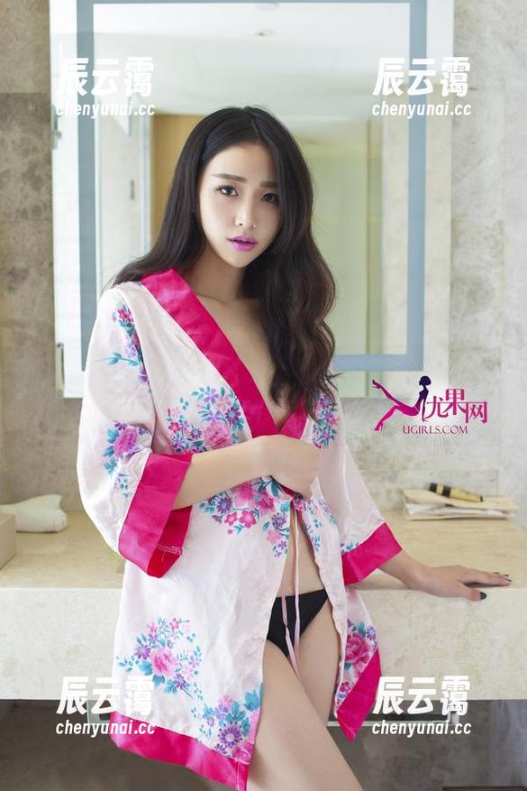 UGirls尤果网 - 孟狐狸的睡衣合集，慵懒和迷人的完美结合
