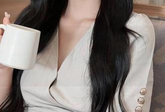 Xiuren秀人网 - MODEL伊若的兔女郎装扮,图片中的氛围恰到好处,气息都对了。