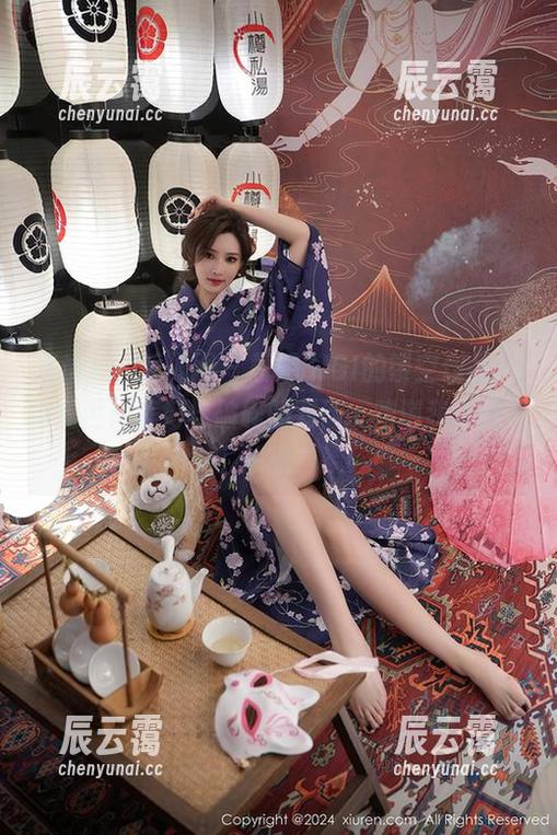 Xiuren秀人网 - 黄婧GIGI的镂空作品，像是世间美好与破碎的对话，难道我看胖了一点？