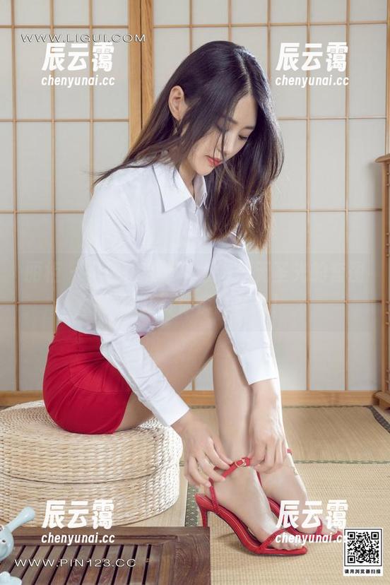 丽柜 - 手握花漾年华，举起无圣光的套图，敏儿带你疯狂冒险！
