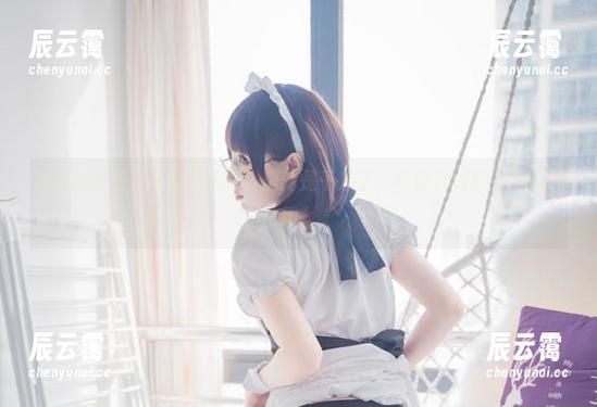 南鸽的透明女仆全套写真，房间是干净了，可惜只剩我一个人“享用”。