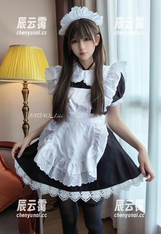 发条少女yoki的COS奇遇：眼镜上演小小风暴，下载吧！