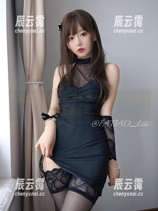 短裙全集在这里，发条少女yoki的原图果然很上头。