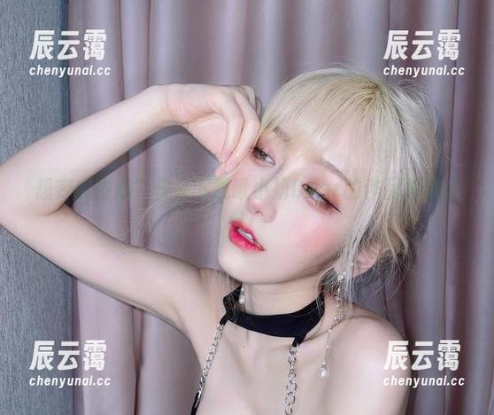 想变成甜心？快来下载啾小妍Deer的作品集试试！