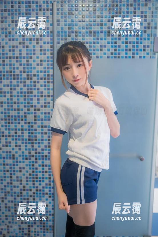 高清写真：少女肚兜，喵糖映画打破你的想象边界