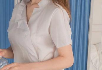 喵糖映画的这组美图，学妹的体操服那么凉快，我也要去训练了！