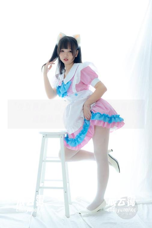 少女秩序 “少女秩序”的天台奇遇:今天短裙黑色过膝袜帮你刷新壁纸风格!