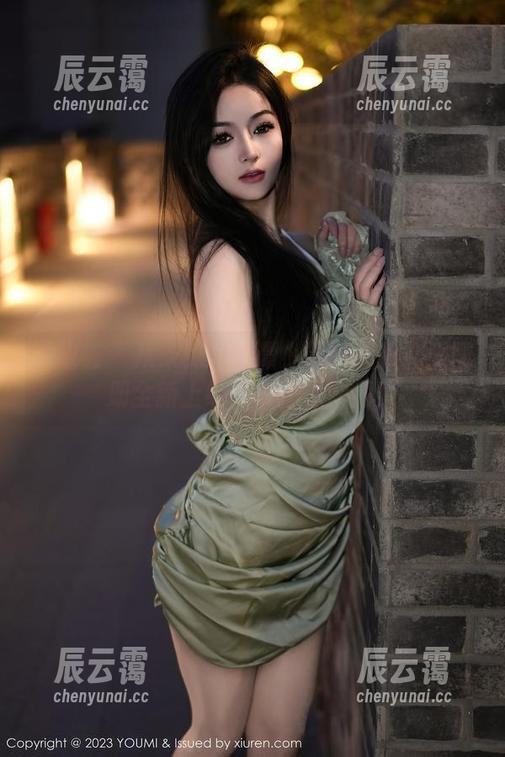 尤蜜荟 - 从未见过的谭小灵！最新礼服图册全新上线——不看懊悔！