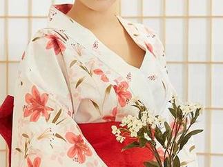 尤蜜荟 - 费若拉写真，春色作品集里的情愫，稳稳当当，慢慢品味吧