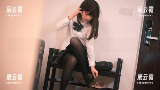 学妹眼神杀，这组写真跟拖拉大王的节奏很配！