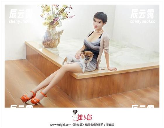 推女郎-易阳 推女郎 - 易阳的学姐写真,光影间的撩人瞬间