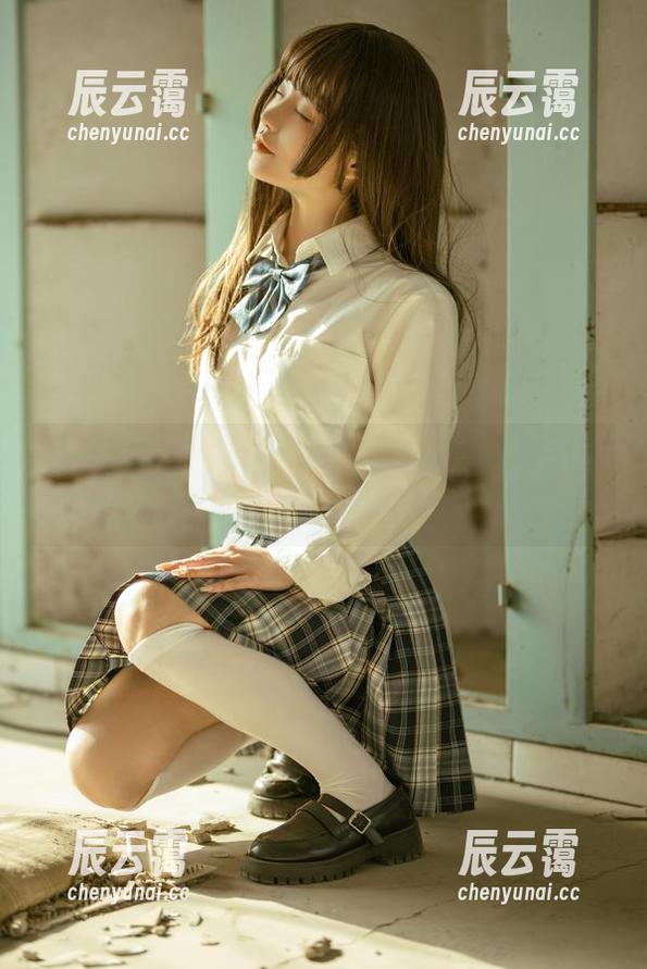 桃良阿宅：泳衣合集，好吧还是想聊聊这些曲线