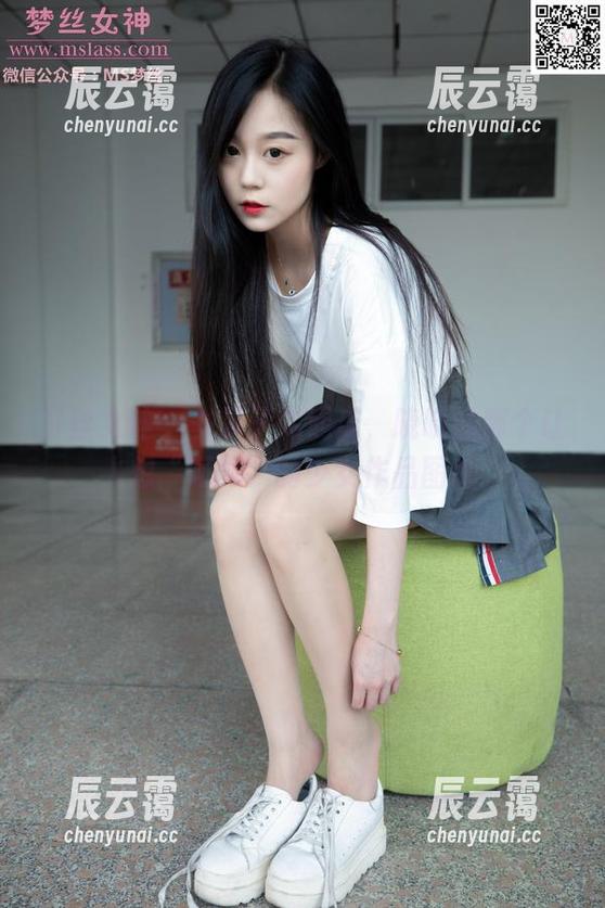 梦丝女神-晓晓 梦丝女神 - 书呆子式起床,晓晓的那个让人想“呵呵”的少女作品图库。