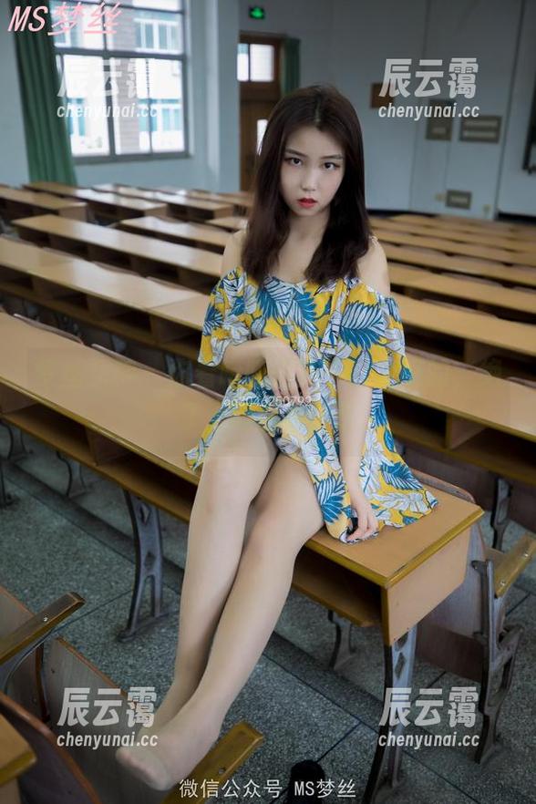 梦丝女神 - 你看晓晓这袜子，薄薄的，绝了｜晒图集分享