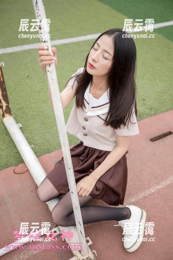 梦丝女神-香萱 梦丝女神 - 图包里藏着香萱的护士形象,别怪我没有提前警告!