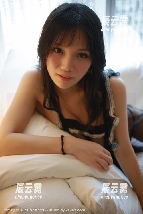 模范学院 - SiByl李思宁女友：图库更新，分享你的男友妒忌力！