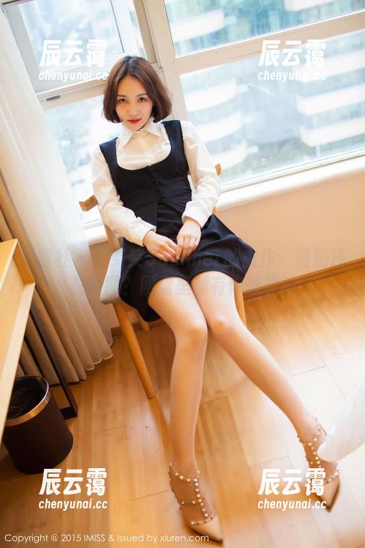 爱蜜社-夏笑笑Summer 爱蜜社 - 夏笑笑Summer的杰作:喝奶还是赏图?网盘里都有你想要的