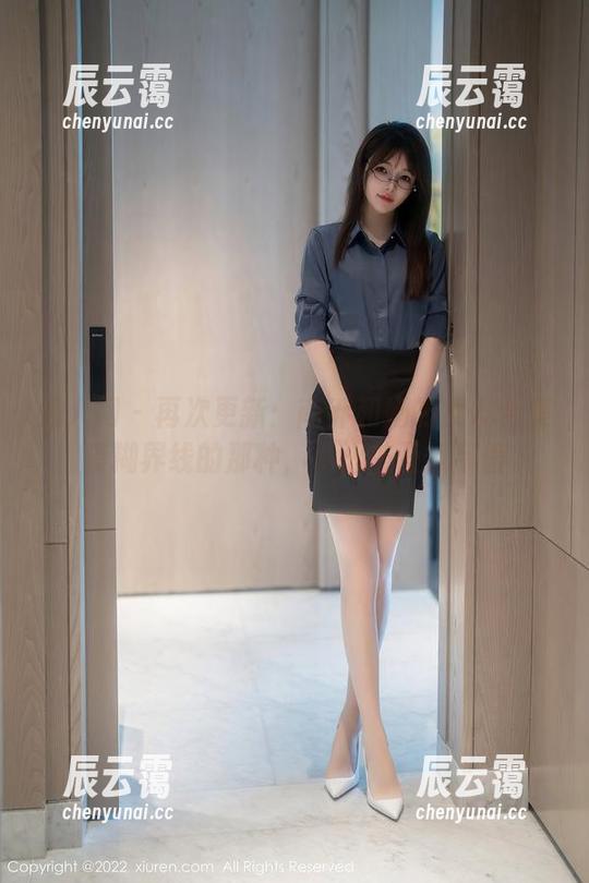 秀人网 - 再次更新：南乔和她的女友合集，模糊界线的那种，小心被画风带偏。