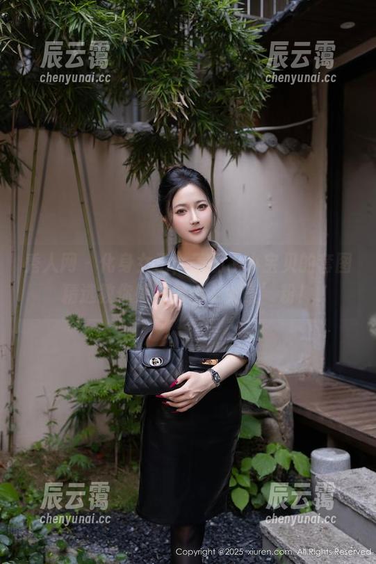 秀人网-王俪丁小宝贝 秀人网 - 化身女王,王俪丁小宝贝的套图精选教你如何做个‘女王’粉!