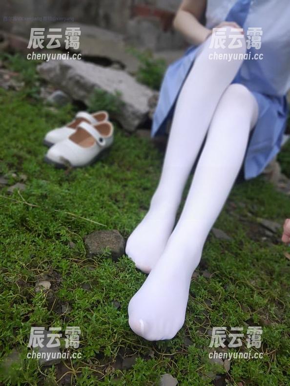 西尔酱黑白资源大集合——这图片感觉是个小小的迷局啊