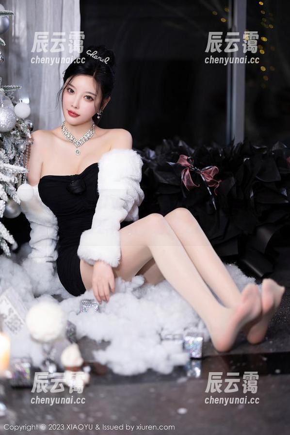 语画界 - Emily顾奈奈酱的泳衣作品，背景音乐附赠‘海洋之心’