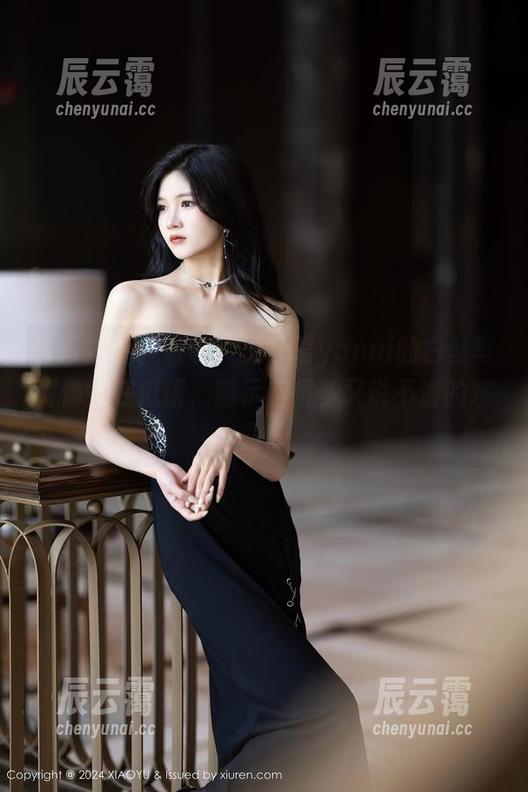 语画界 - 我敢说，王馨瑶yanni的白丝写真像是在低语，暗示着很多又说不清的东西。