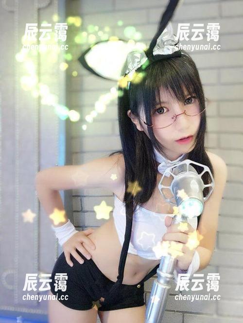 逐月Su全集中的双人，居然让我想起了小时候的卡通