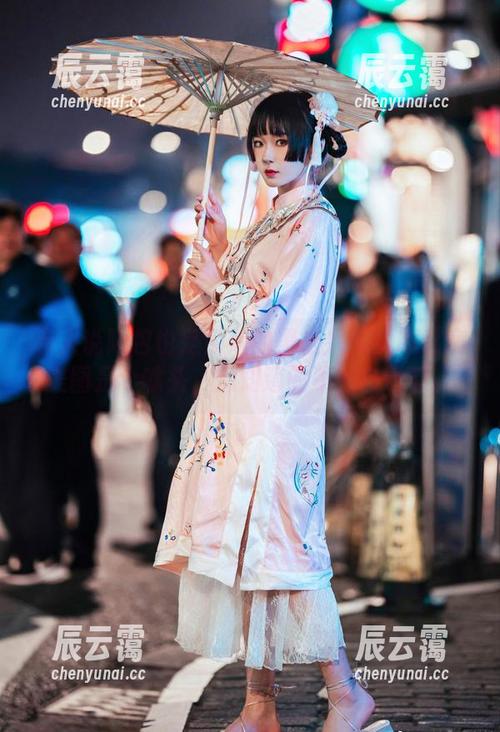 有人说阿包也是兔娘的黑枪呆兔女郎私房美图是个噱头，想知道的不如自己看。