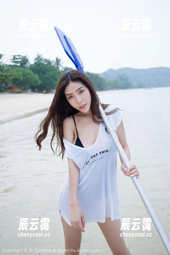 魅妍社 - 淼淼萌萌哒的女仆制服太养眼，还不快来下载美图？