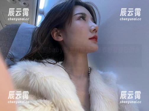 黎允熙baby 微密圈 - 黎允熙baby的美图精选:秘书也有自己的小秘密哦